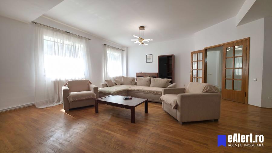 Apartament cu 3 camere decomandat în Unirii — fotografia 3