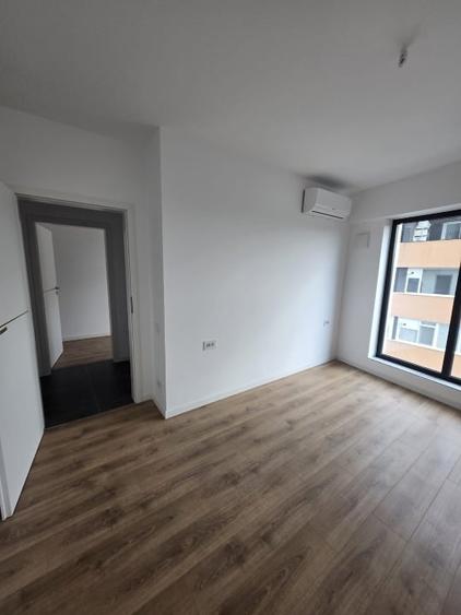 Apartament cu 3 camere decomandat în Theodor Pallady