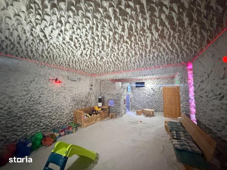 Casă cu 5 camere cu Teren 1500 Mp în Podari