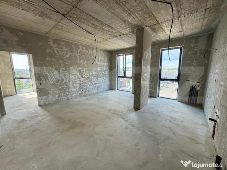 Spațiu comercial, de 1,400 mp, în Someșeni