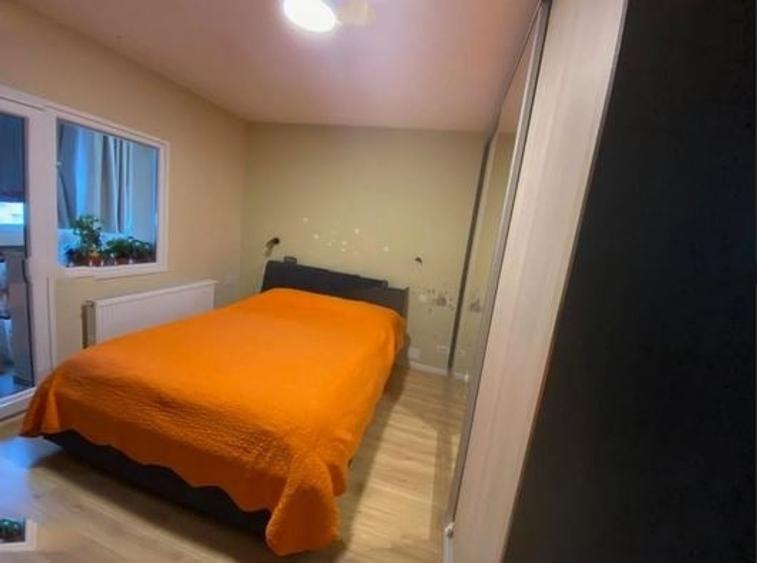 Apartament cu 3 camere decomandat în Titan