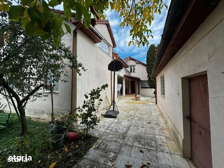 Casă cu 5 camere cu Teren 1000 Mp în Titulescu