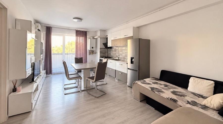 Apartament cu 2 camere semidecomandat în Torontalului