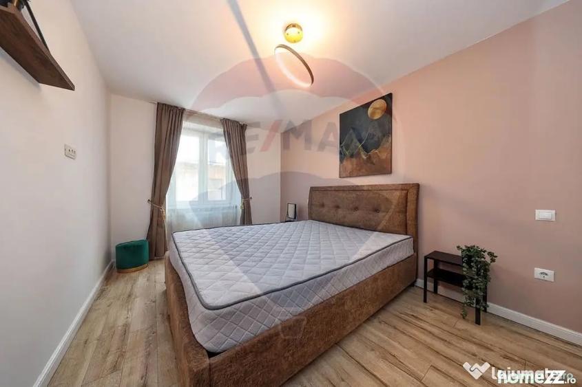 Apartament cu 2 camere semidecomandat în Schei