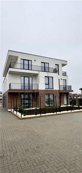 Apartament cu 3 camere decomandat, mobilat în Dumbrăvița