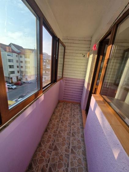 Apartament cu 3 camere decomandat în Ultracentral