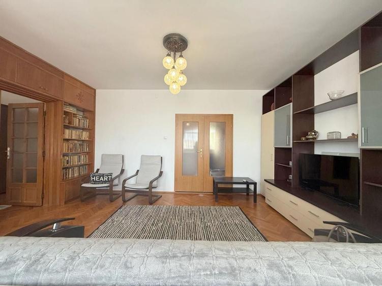 Apartament 3 camere de inchiriat, str. Bucuresti - 1