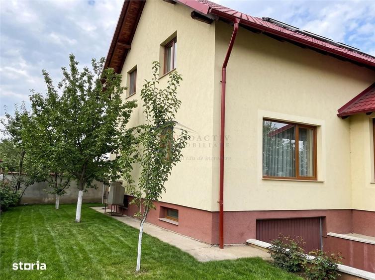 Casă cu 4 camere în Moara