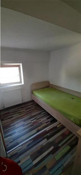 Garsonieră decomandată, mobilată în Gară