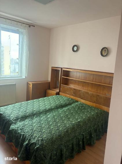 Apartament cu 3 camere în Astra