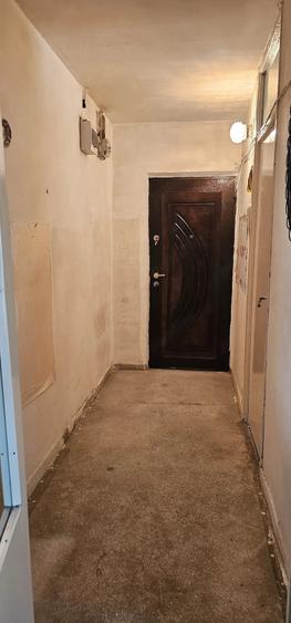 Apartament cu 2 camere semidecomandat în 9 Mai