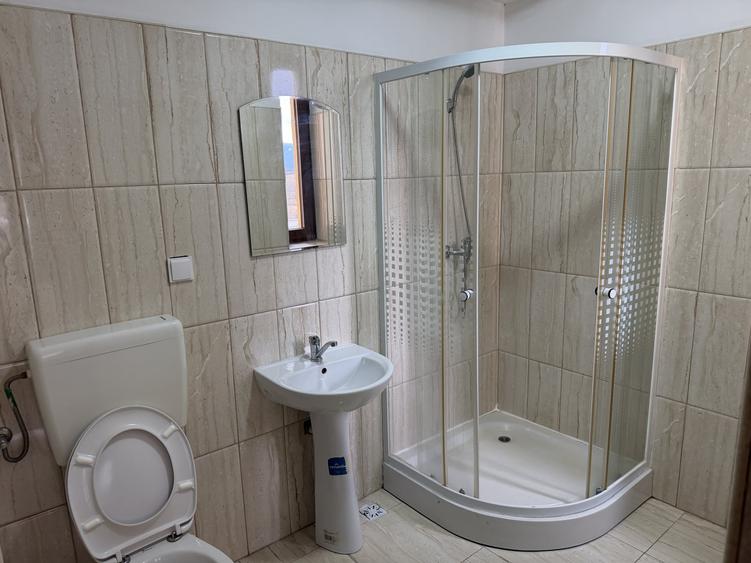 ap 2 camere  2 baii  cu doua dormitoare matrimoniale - 3