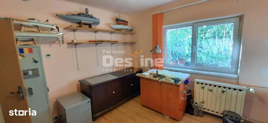 Apartament cu 3 camere decomandat în 13 Septembrie