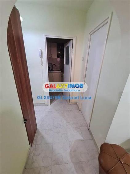 Apartament cu 3 camere decomandat, mobilat în Berceni