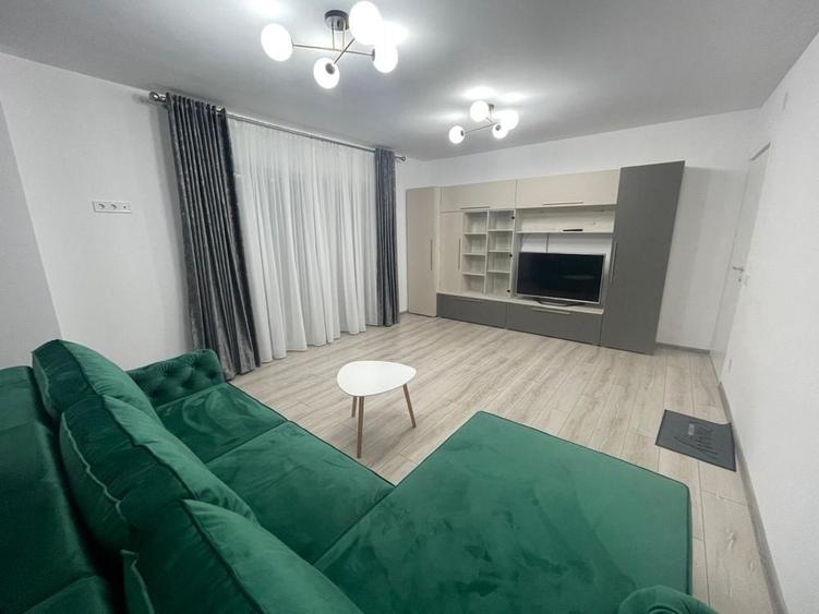 Apartament cu 2 camere decomandat în 1 Mai