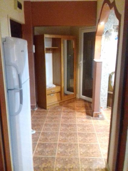 Apartament cu 2 camere semidecomandat în Micro 16