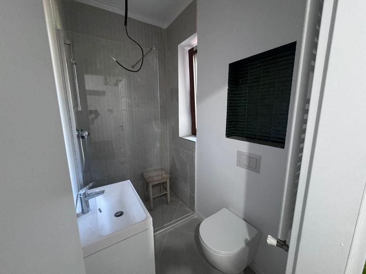 Apartament cu 2 camere, mobilat în Sub Arini