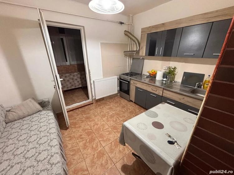 Apartament cu 2 camere decomandat în Ostroveni