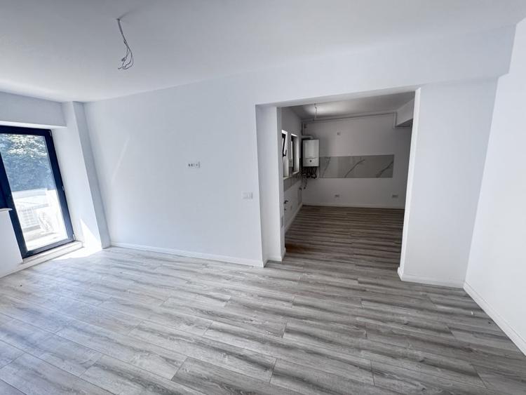apartament cu 2 camere-de inchiriat-bloc nou-parcare proprie - 2