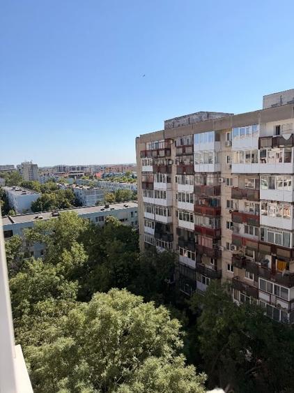Apartament cu 3 camere decomandat, mobilat în Drumul Taberei