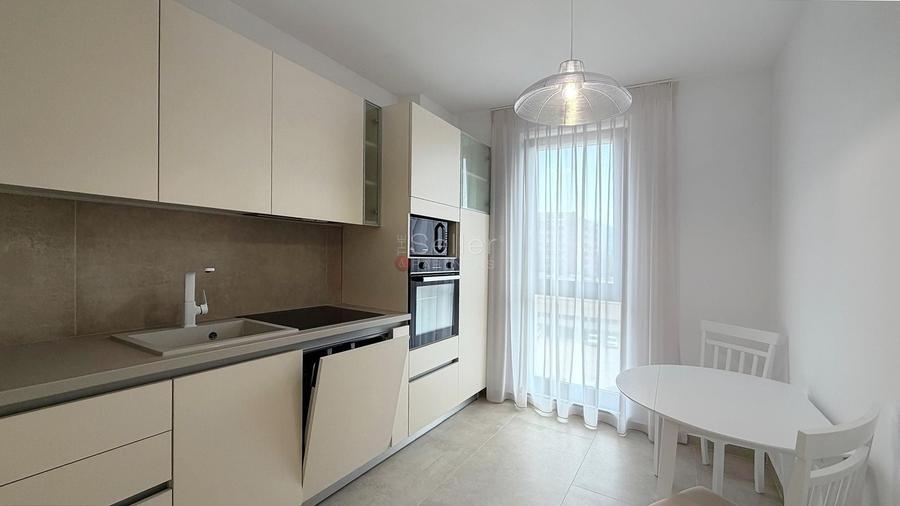 Apartament cu 2 camere decomandat, mobilat în Răcădău