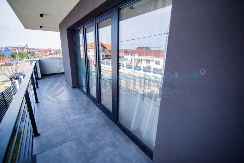 Casă individuală cu 4 camere cu Canalizare în Sânmartin