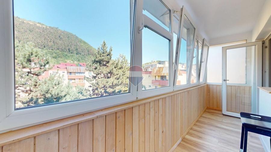 Apartament cu 3 camere decomandat, mobilat în Răcădău