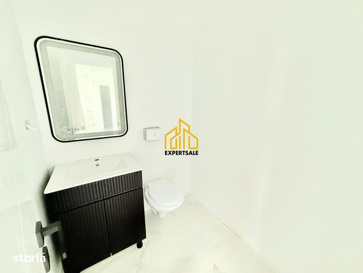 Casă cu 3 camere cu Teren 1139.36 Mp în Central