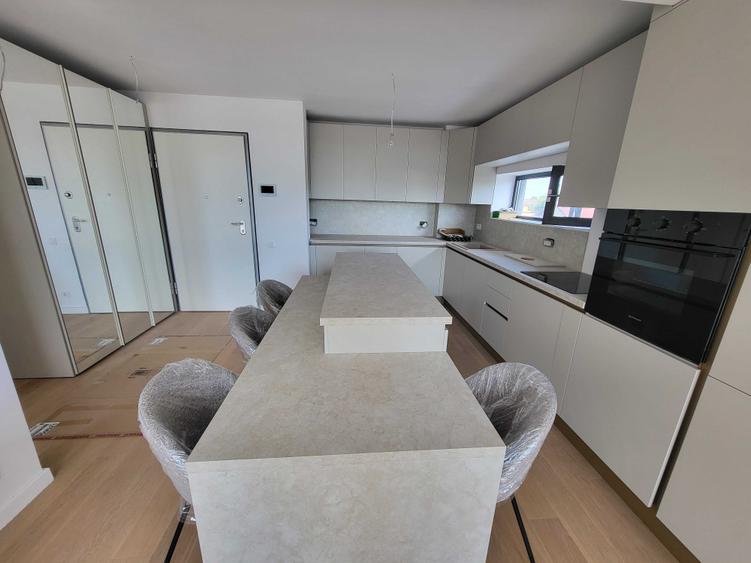 Apartament cu 2 camere decomandat în Tunari
