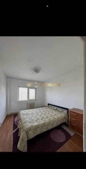 Apartament cu 3 camere decomandat, mobilat în Politehnica