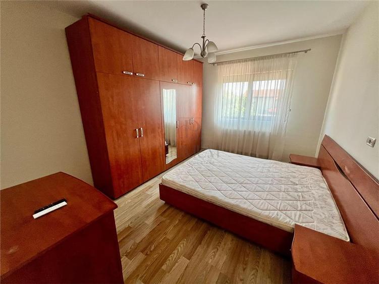 Duplex cu 4 camere cu Canalizare în Moșnița Nouă