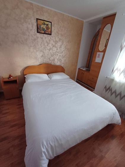 Casă cu 4 camere în Lepșa