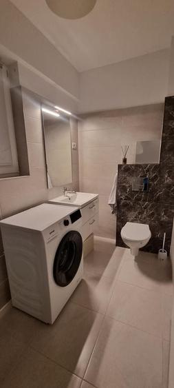 Apartament cu 2 camere decomandat, mobilat în Metalurgiei