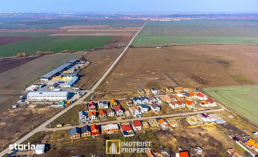Casă cu 5 camere cu Teren 300 Mp în Vladimirescu