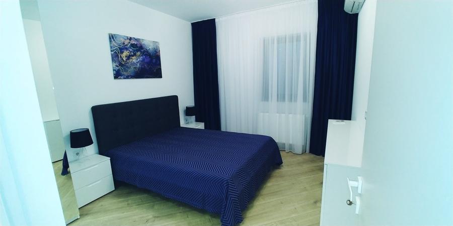 Apartament cu 3 camere semidecomandat în Pipera