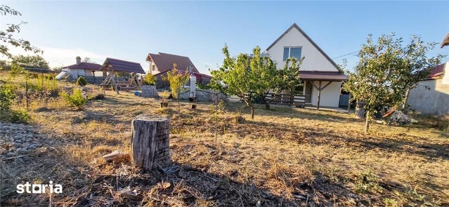 Casă cu 3 camere cu Teren 832 Mp în Paleu
