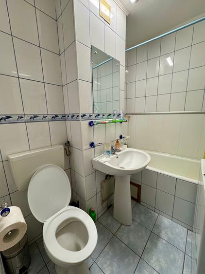 Garsonieră decomandată în P-ța Gorjului