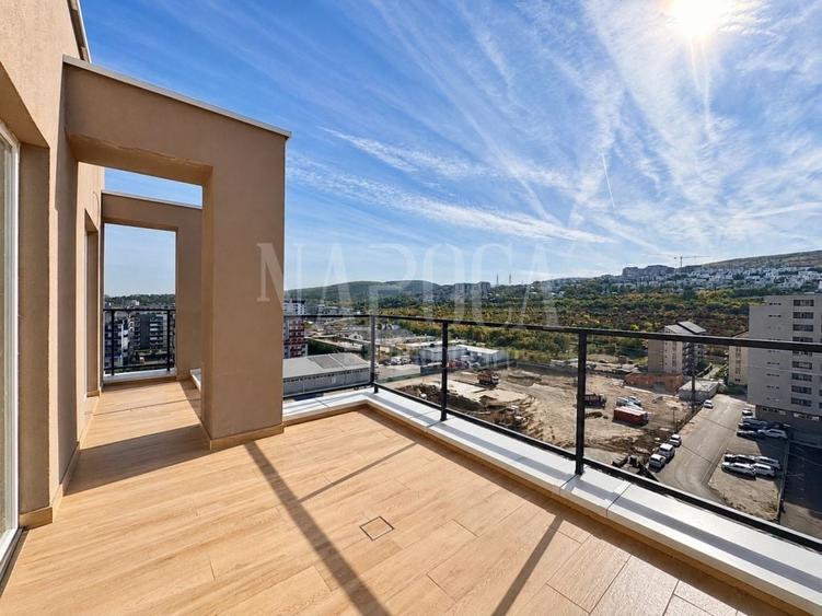 Apartament cu 3 camere semidecomandat în Florești