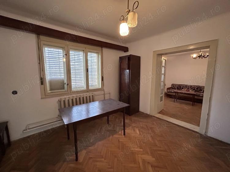 Casă cu 4 camere cu Teren 1500 Mp în Mândruloc