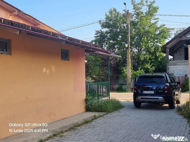 Casă cu 7 camere cu Teren 6000 Mp în Teișori