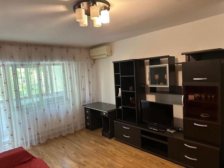 Garsonieră decomandată în Sebastian