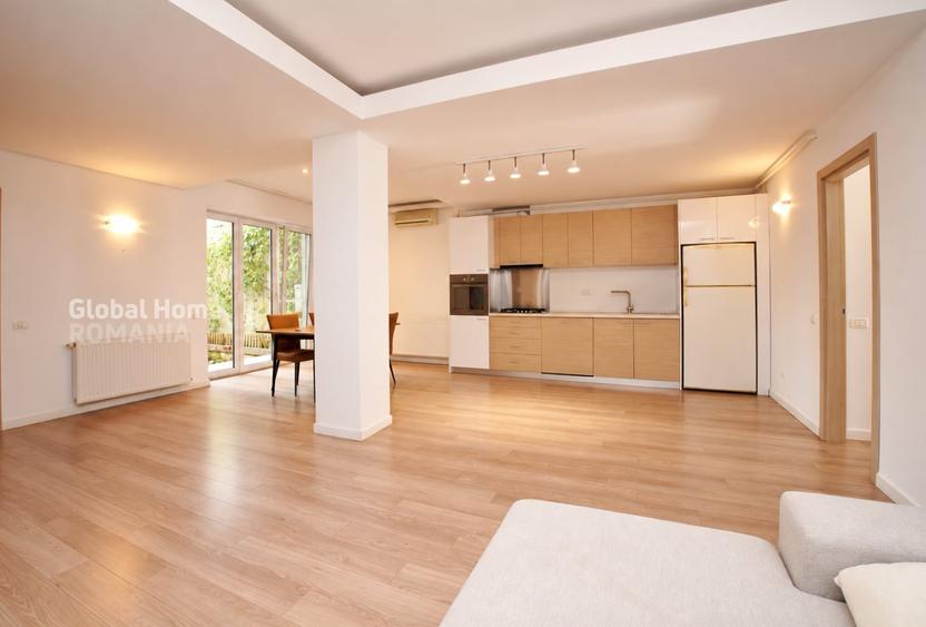 Apartament cu 4 camere semidecomandat în P-ța Dorobanți