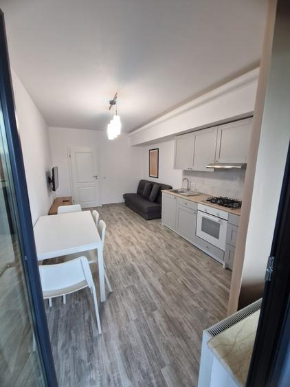 Apartament cu 2 camere decomandat în Valea Adâncă