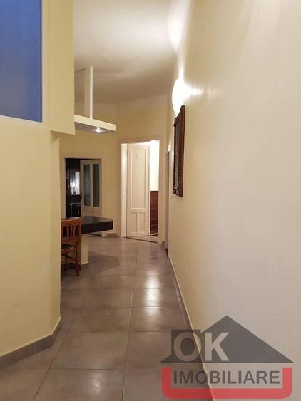 Apartament cu 5 camere decomandat în Central
