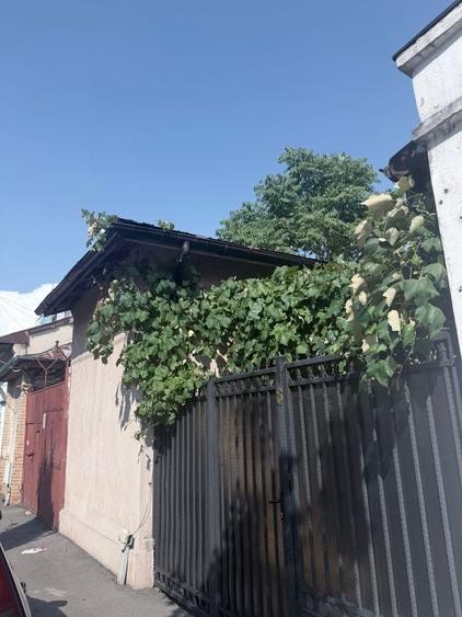Casă cu 3 camere în Central