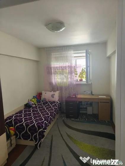 Apartament cu 3 camere decomandat în Pantelimon
