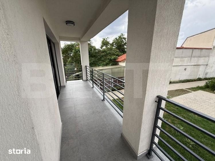 Casă cu 5 camere cu Teren 642 Mp în Pictor Rosenthal