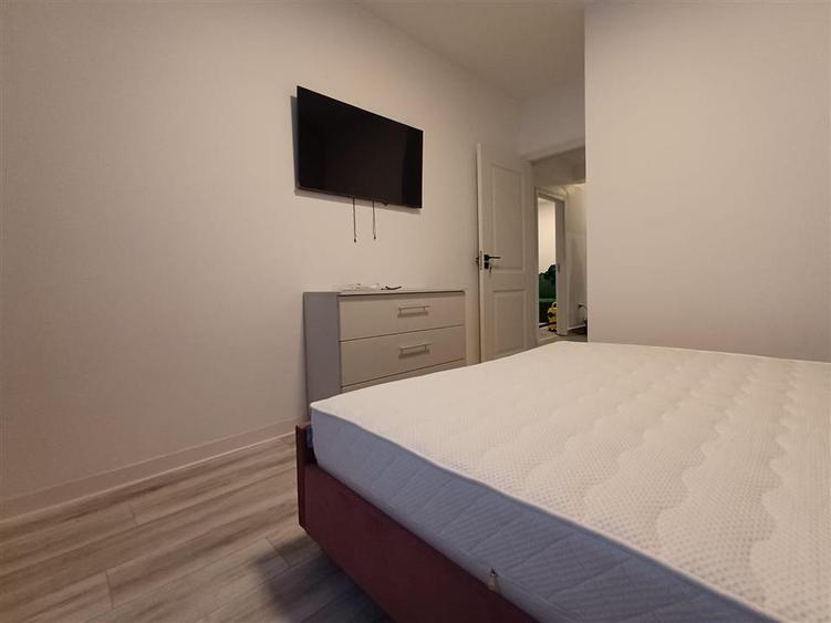 Apartament cu 3 camere decomandat, mobilat în Bularga