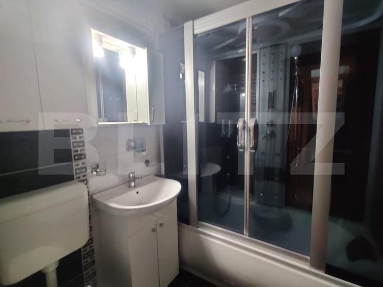 Apartament cu 3 camere semidecomandat în Rogerius