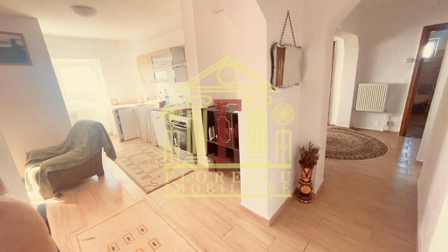 Apartament cu 4 camere decomandat, mobilat în Păcurari
